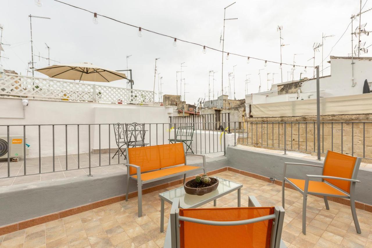 Just Here Apartments - Lascia Fare A Dio Бари Экстерьер фото