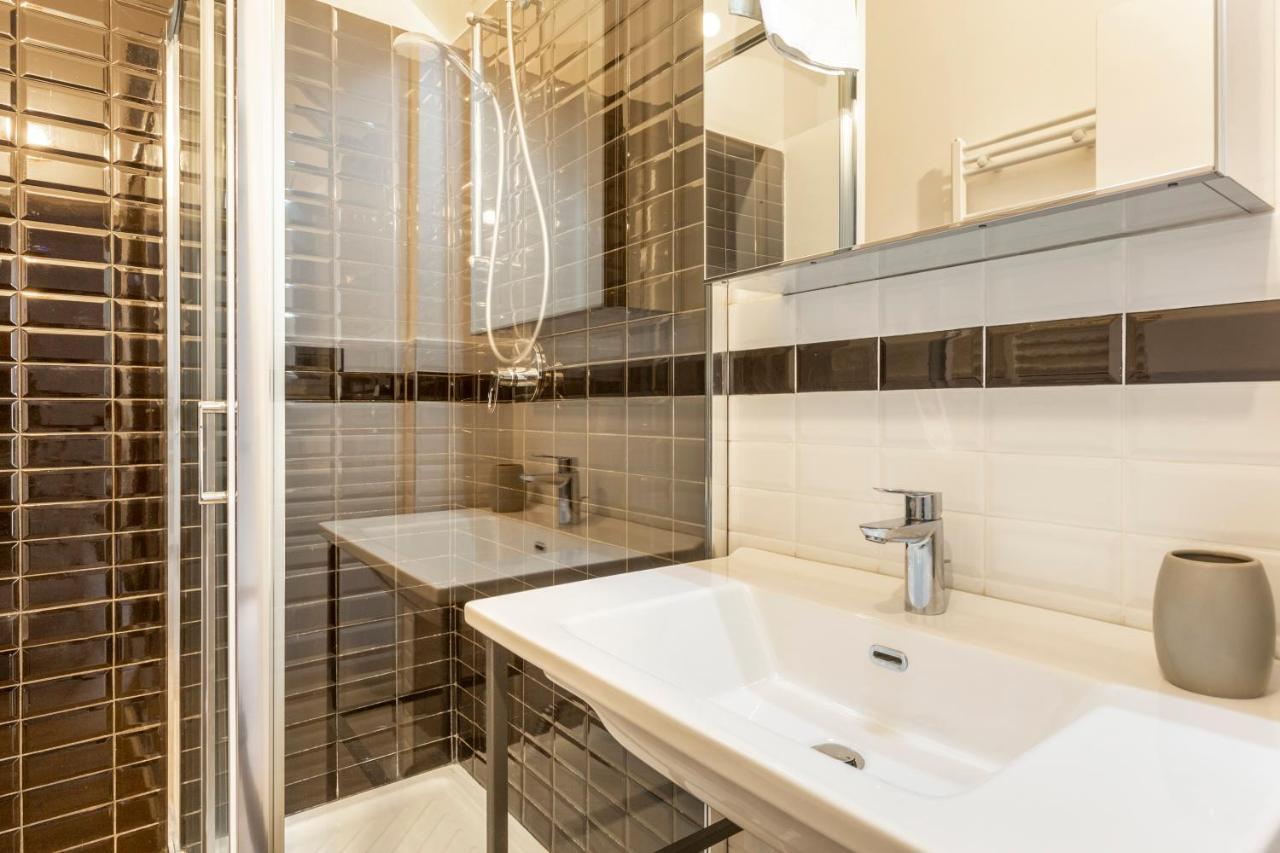 Just Here Apartments - Lascia Fare A Dio Бари Экстерьер фото